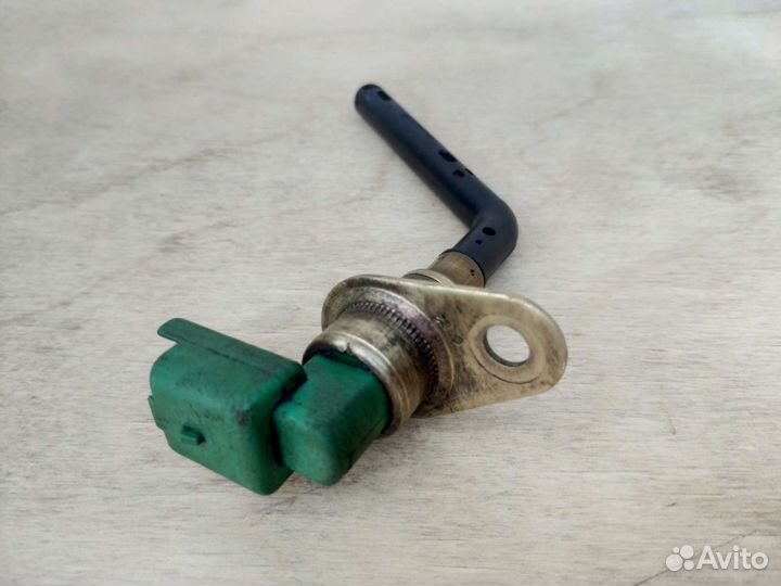 Датчик уровня масла Peugeot Citroen 1,8 6FZ EW7