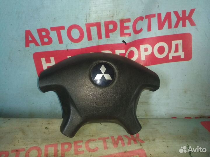 Подушка безопасности в руль Митсубиси Аутлендер 1