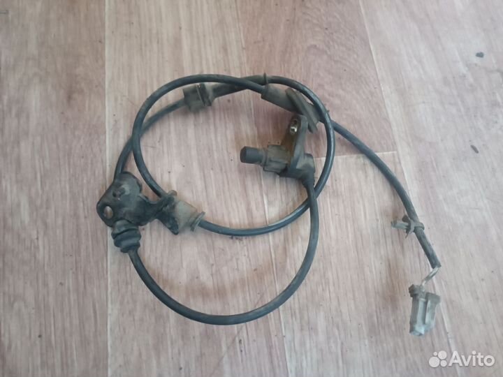 Датчик авс на nissan almera классик передний