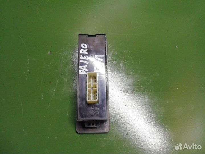 Блок управления стеклоподъемниками Pajero 2