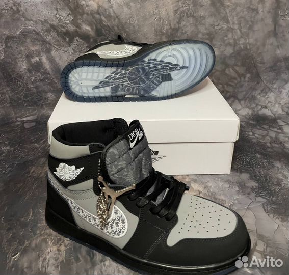 Кроссовки Nike Air Jordan x Dior