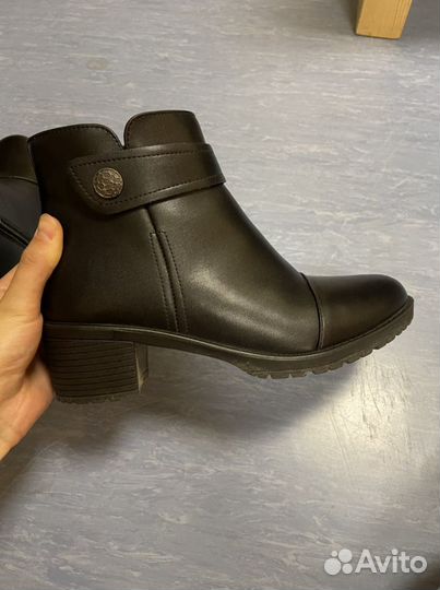 Ботинки женские 36 размер