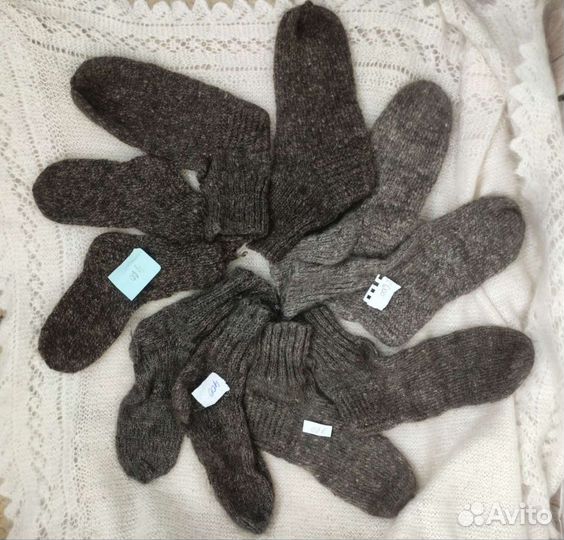 Шерстяные носки, варежки