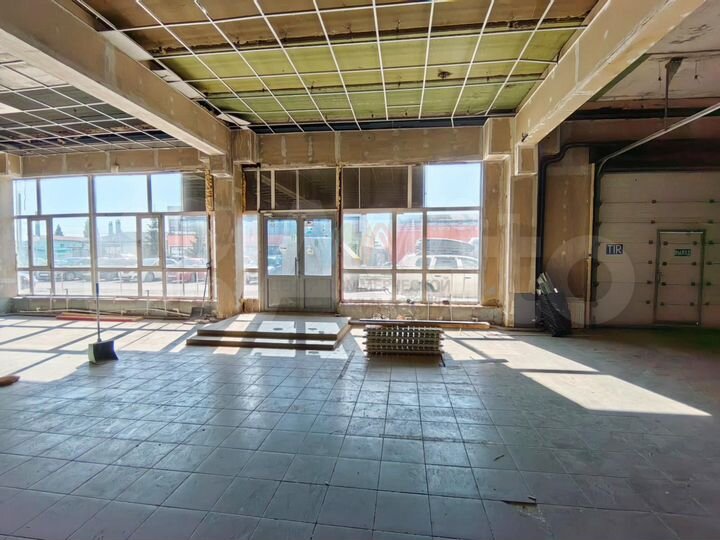 Помещение под детейлинг на красной линии