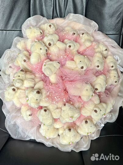 Шикарный букет из 29 мишек