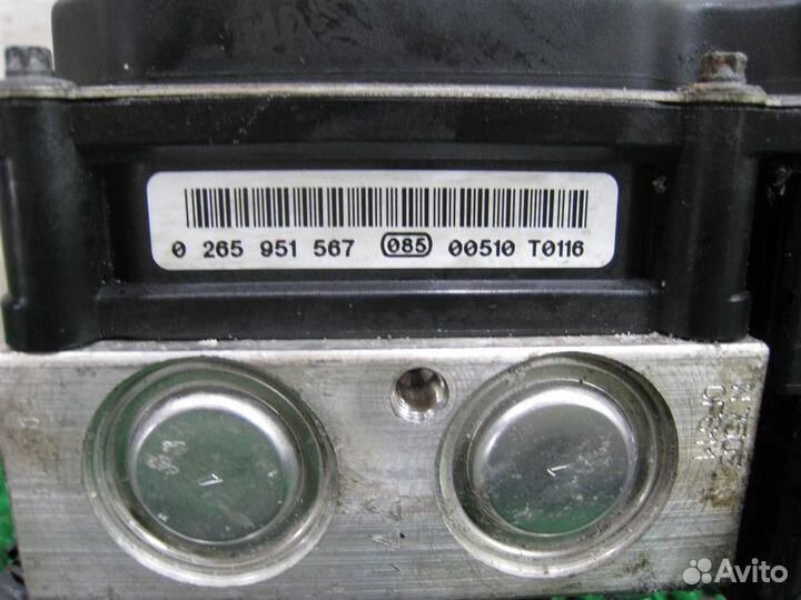 Насос ABS Toyota Avensis T27 2011