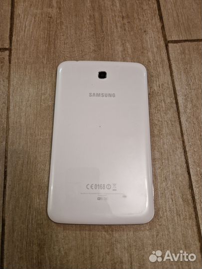 Планшет Samsung Tab 3 7.0 SM-T211