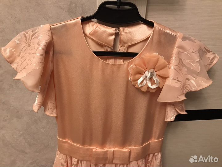 Нарядное платье для девочки