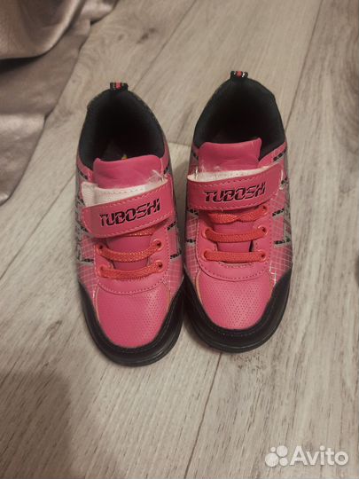 Роликовые кроссовки