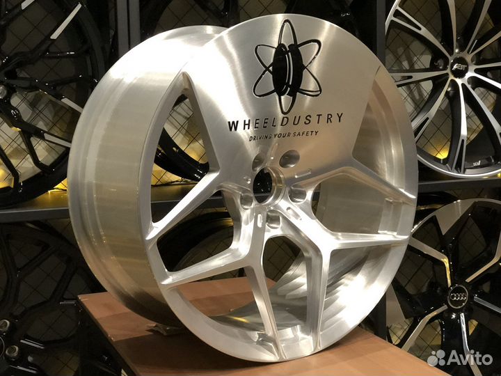 Кованые диски R20 для BMW M5 F90