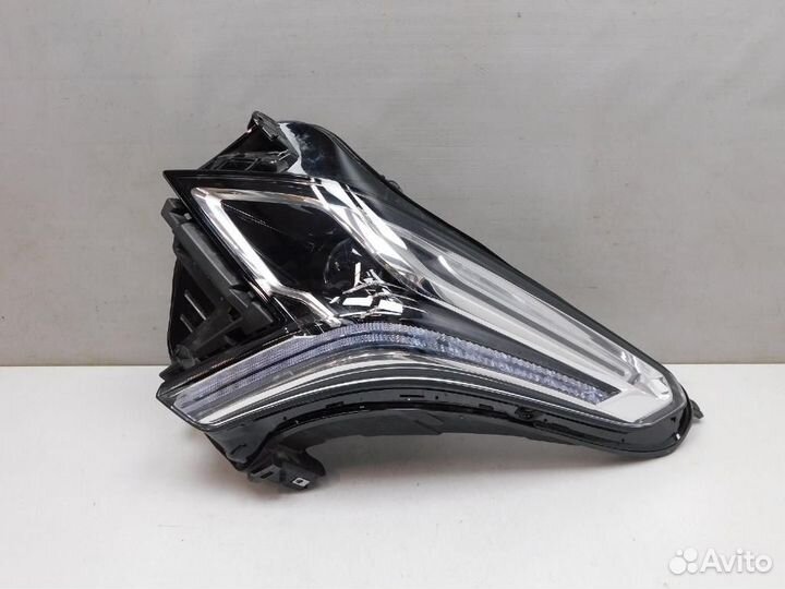 Фара левая Cadillac XT5