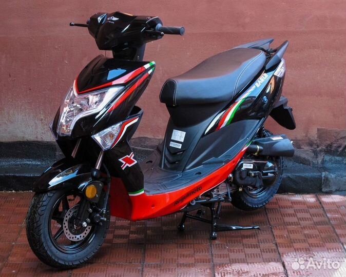 Скутер Regulmoto eagle 50 (LJ50QT-3L) колёса R12