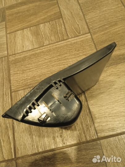 Пепельница центральной консоли Audi 200 C3