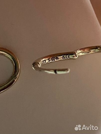 Pandora Серьги «Асимметричные сердца»
