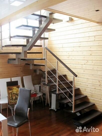 Лестница на второй этаж под ключ