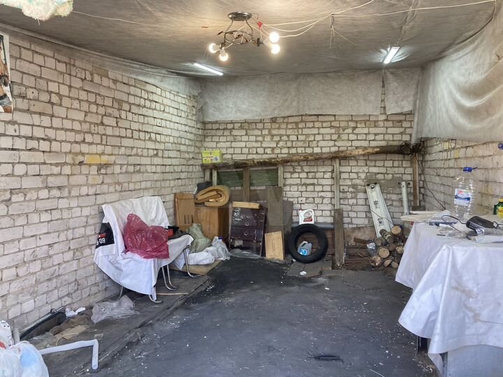 Гараж, > 30 м²