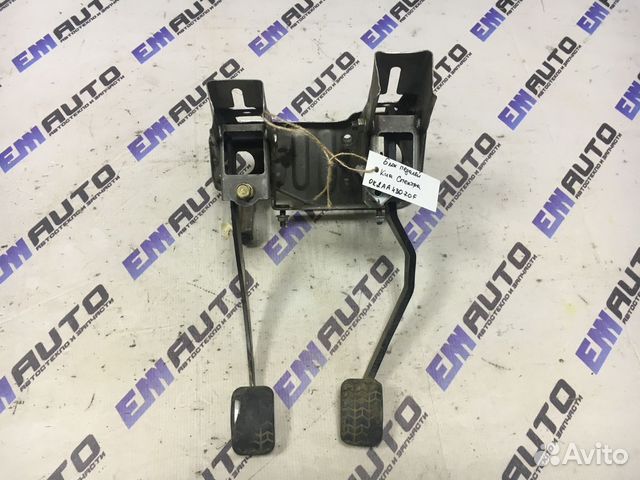 Блок педалей Киа Спектра