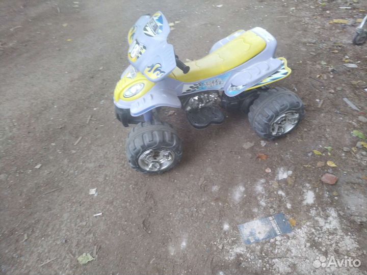 Детский квадроцикл на аккумуляторе