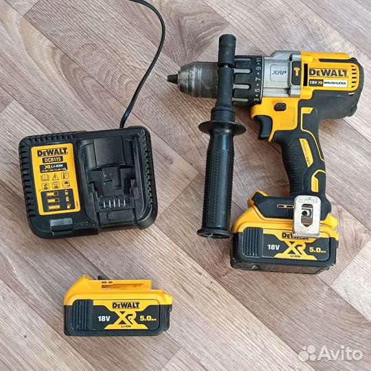 Шуруповерт dewalt dcd 996