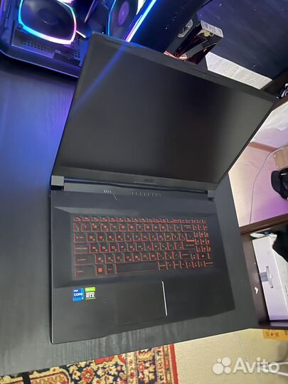 Игровой ноутбук MSI GF76 Katana бу