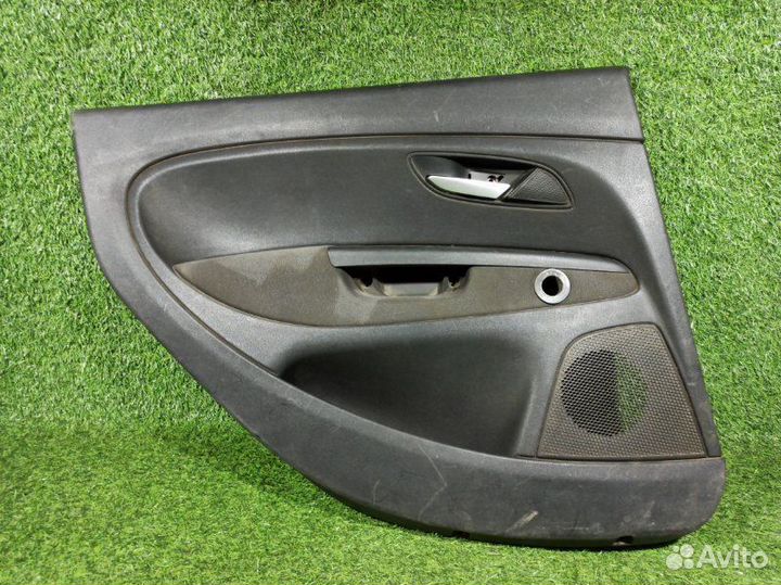 Обшивка двери задняя левая Fiat Linea 323 198A4000