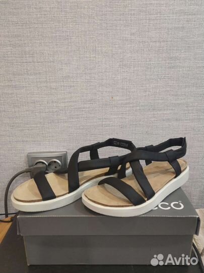 Босоножки новые женские размер 39