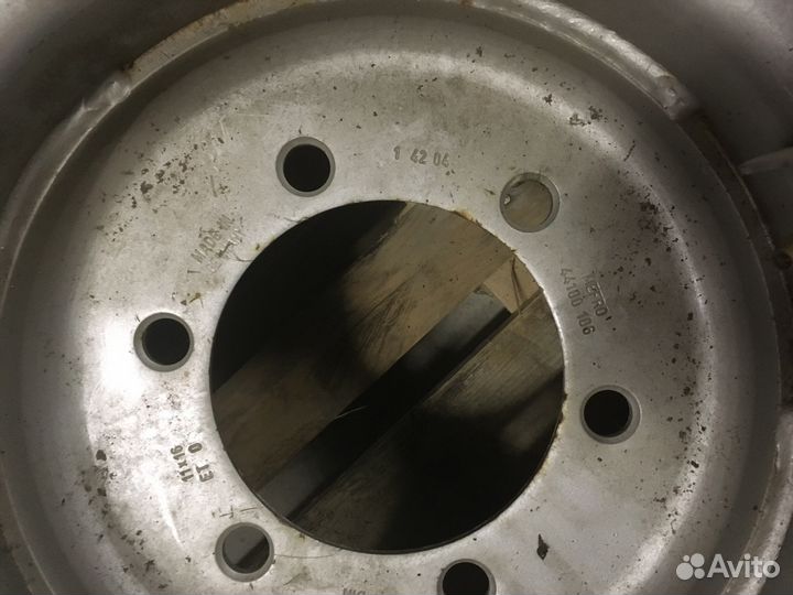 R16 Accelera 651 360/65, PCD 6x100 DIA 38