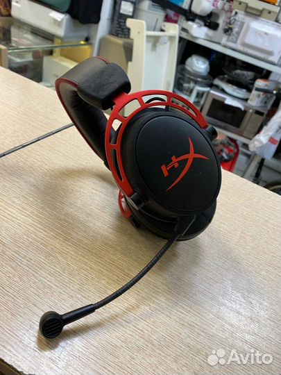 Игровые наушники HyperX Cloud Alpha