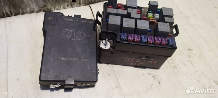 Блок предохранителей Hyundai-Kia Spectra (2рест)