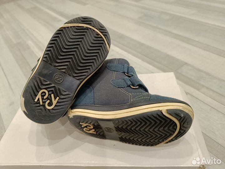 Ботинки демисезонные 22