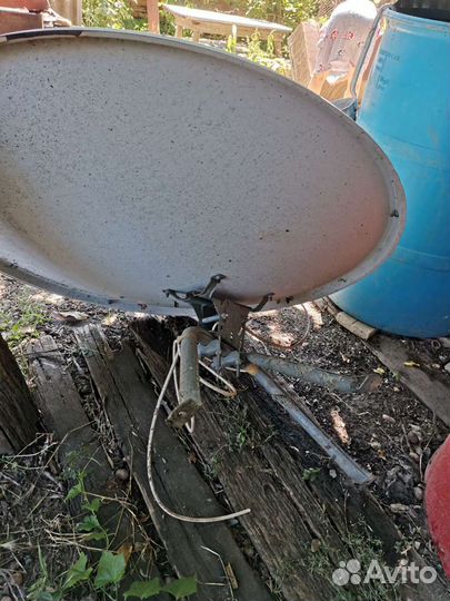 Антенна спутниковая