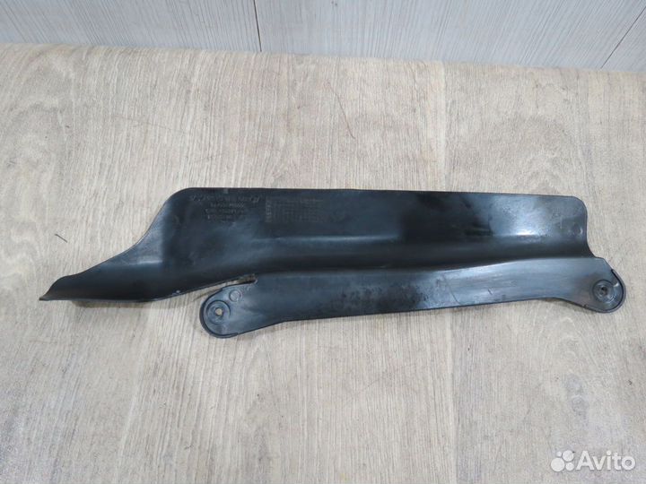 Кожух замка двери Kia Rio 3