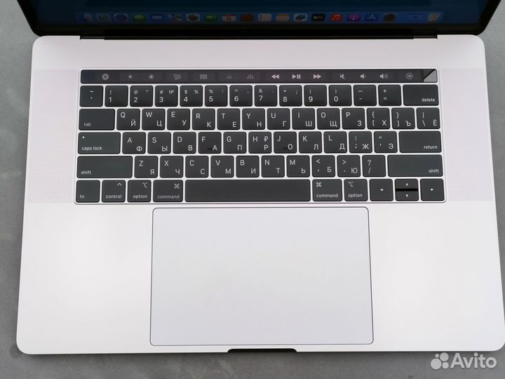 Macbook Pro 15 (2019) i9 - 16 -512 gb отличный