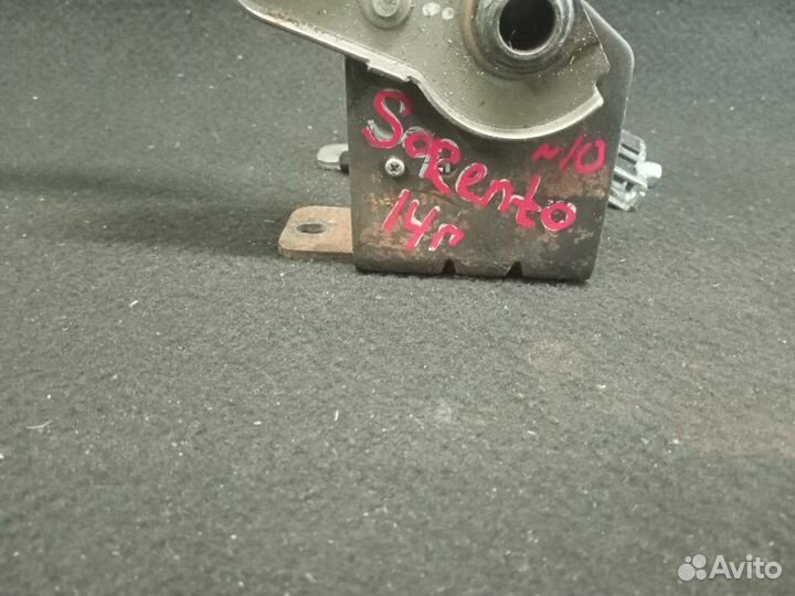 Ручка ручного тормоза Kia Sorento 2014