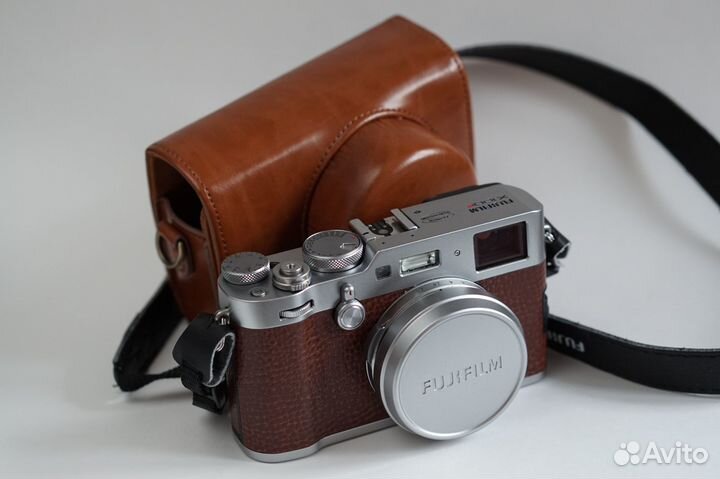 Fujifilm x100f brown