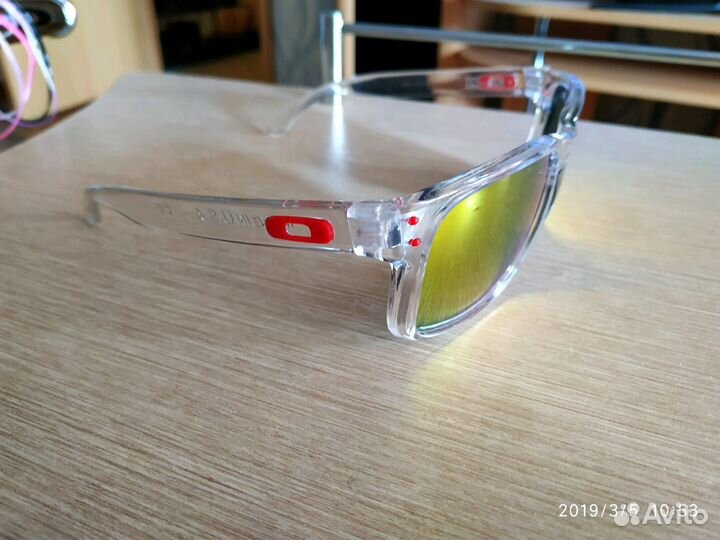 Новые очки Окли Америка