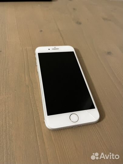 iPhone 8, 64 ГБ