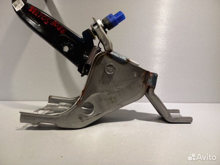 Педаль тормоза Kia Seltos G4NH 2020