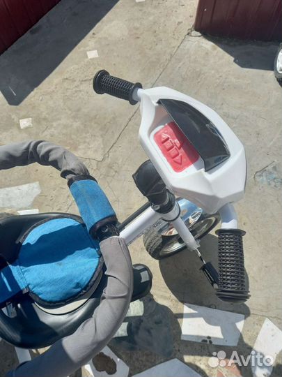 Трехколесный велосипед