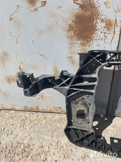 Панель передняя (телевизор) Hyundai Ix35 /Tucson 2