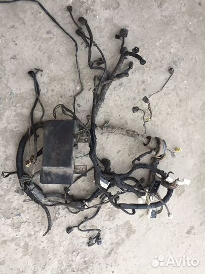 Подкапотная коса блок предохранителей мазда 6 gg