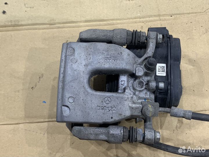 Суппорт задний Mercedes W213