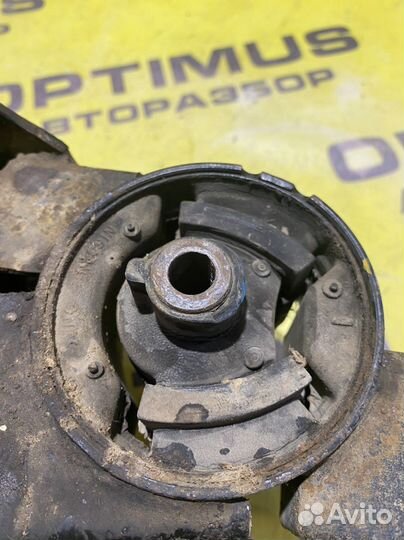 Подушка коробки передач Nissan X-Trail T30