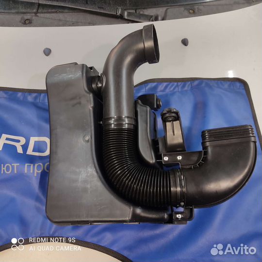 Резонатор воздушного фильтра на Kia Rio 3