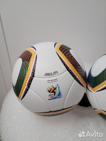 Футбольный мяч adidas jabulani