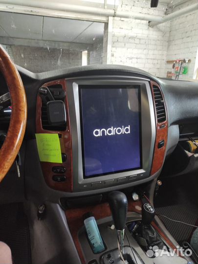 Головное устройство в стиле Tesla для Toyota LC100