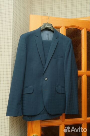 Потрясающий мужской костюм