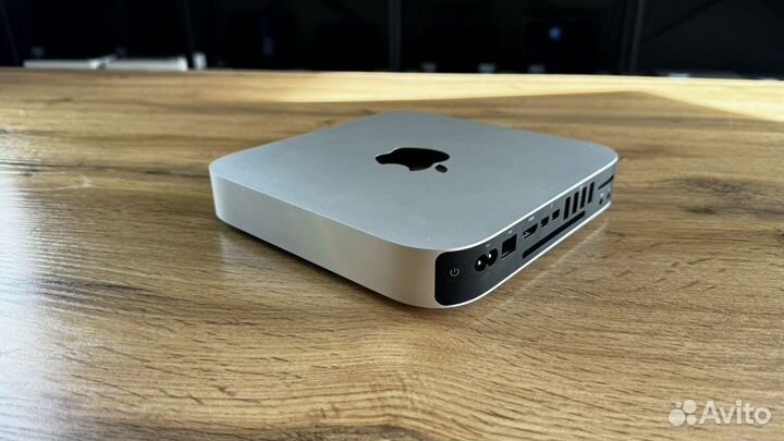 Mac mini 2017 i7 4.2 ghz/16/256ssd