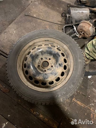 Dunlop SP Winter Ice 01 205/55 R16 94T