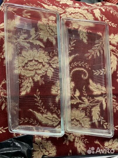 Продам стекла на правую фару Bosch ваз 2110-12